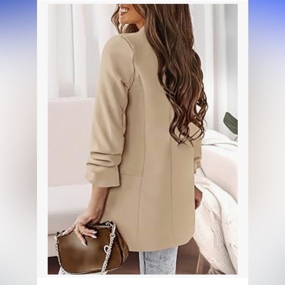 NWT Kirundo Women's Oversized Open Front Tan Blazer Medium - Picture 2 of 6